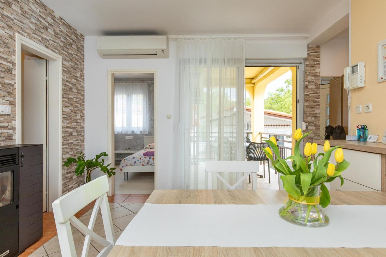 Apartment Blazi นยีวีเซ ภายนอก รูปภาพ