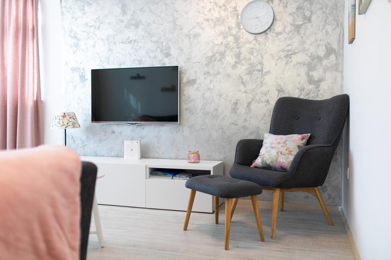 Apartment Blazi นยีวีเซ ภายนอก รูปภาพ