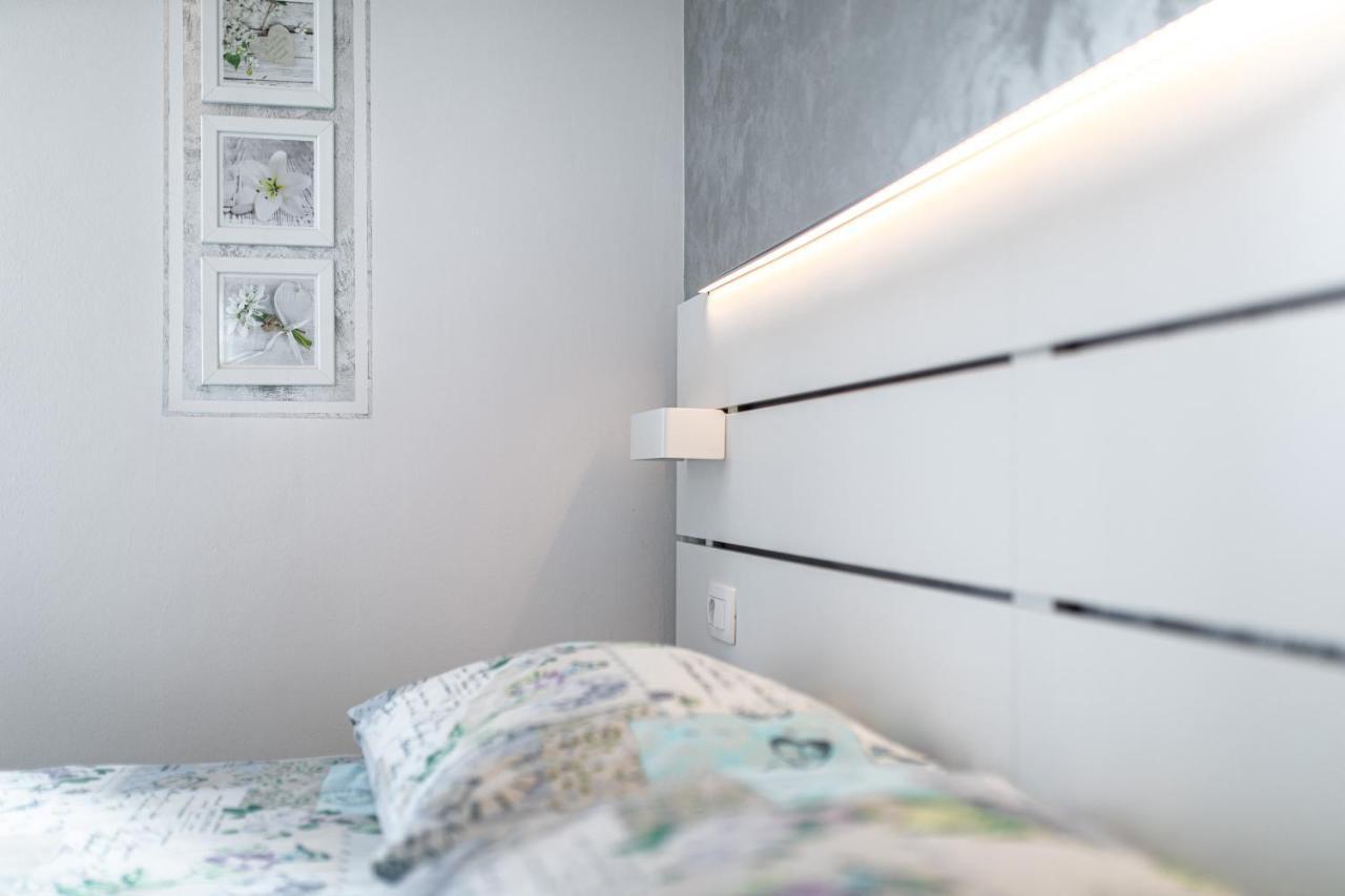 Apartment Blazi นยีวีเซ ภายนอก รูปภาพ