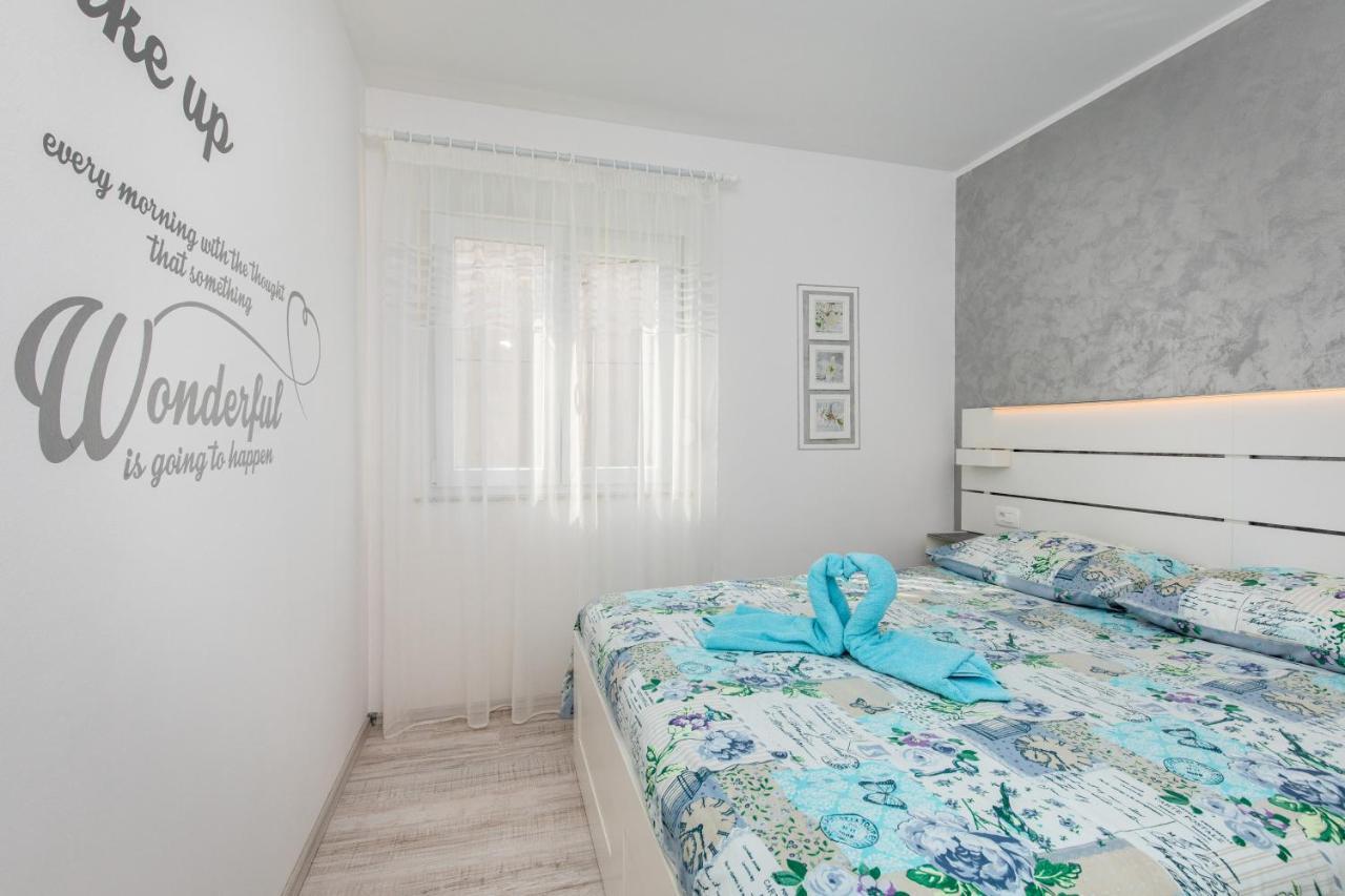 Apartment Blazi นยีวีเซ ภายนอก รูปภาพ