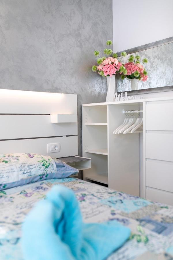 Apartment Blazi นยีวีเซ ภายนอก รูปภาพ